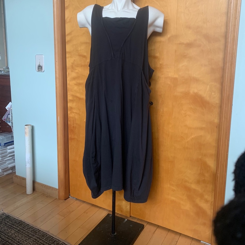 BF Jumper; pockets, V front detail, ties